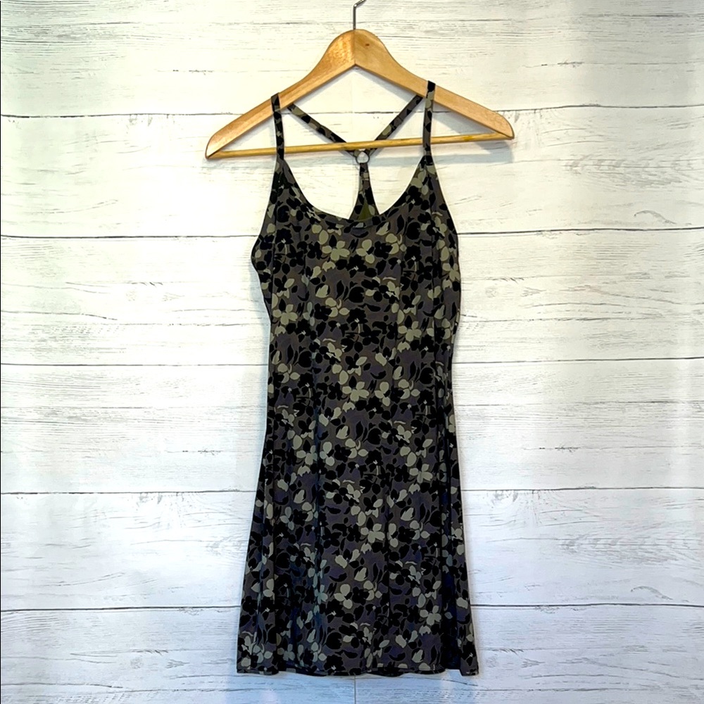 Outdoor voices green floral dress